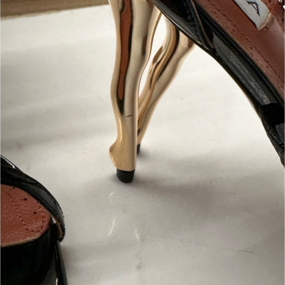 NWT ALAÏA Cabaret Sandal - Picture 14 of 14